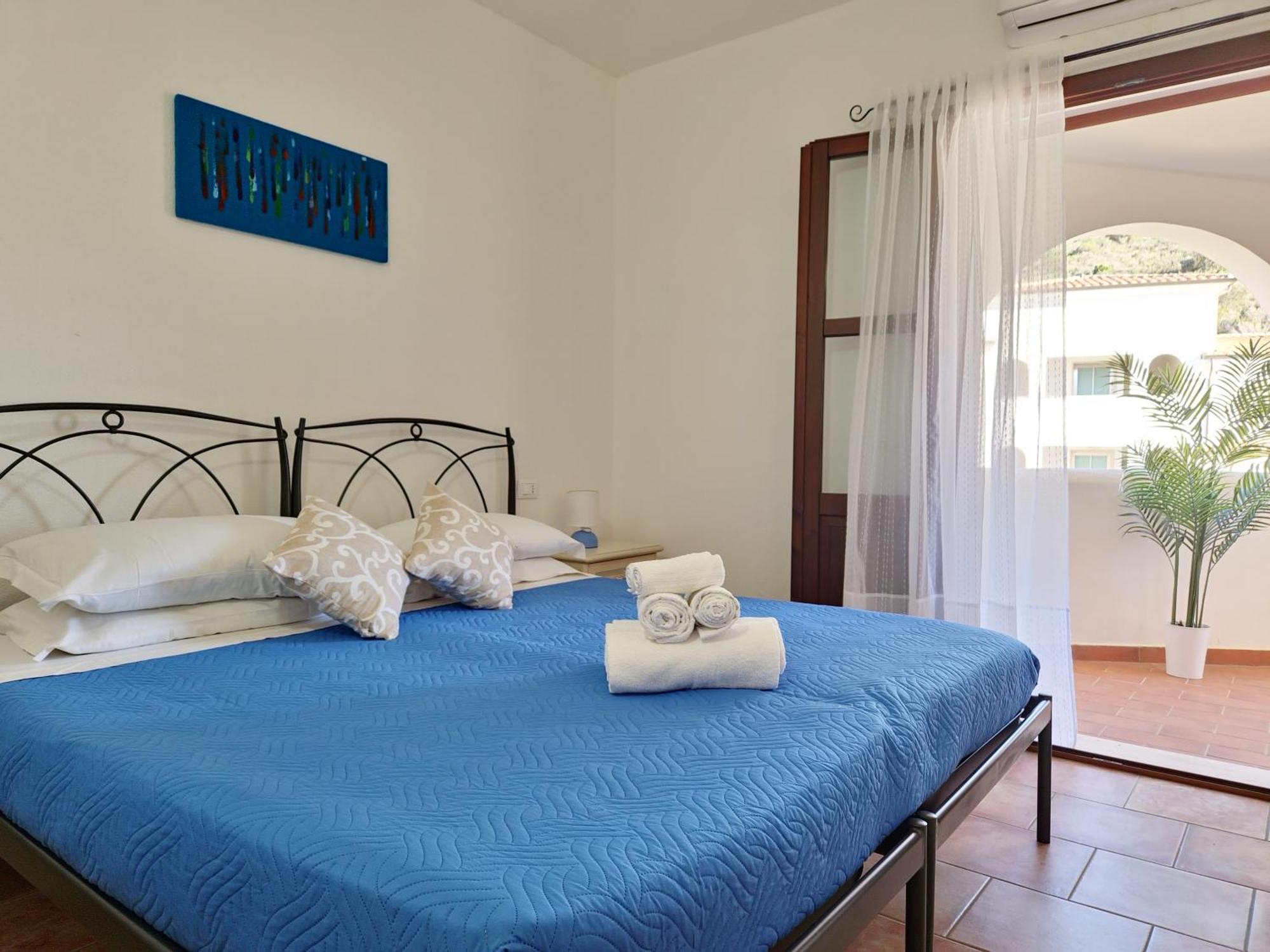 Dommos - Melodie Apartments Cala Liberotto Exterior foto