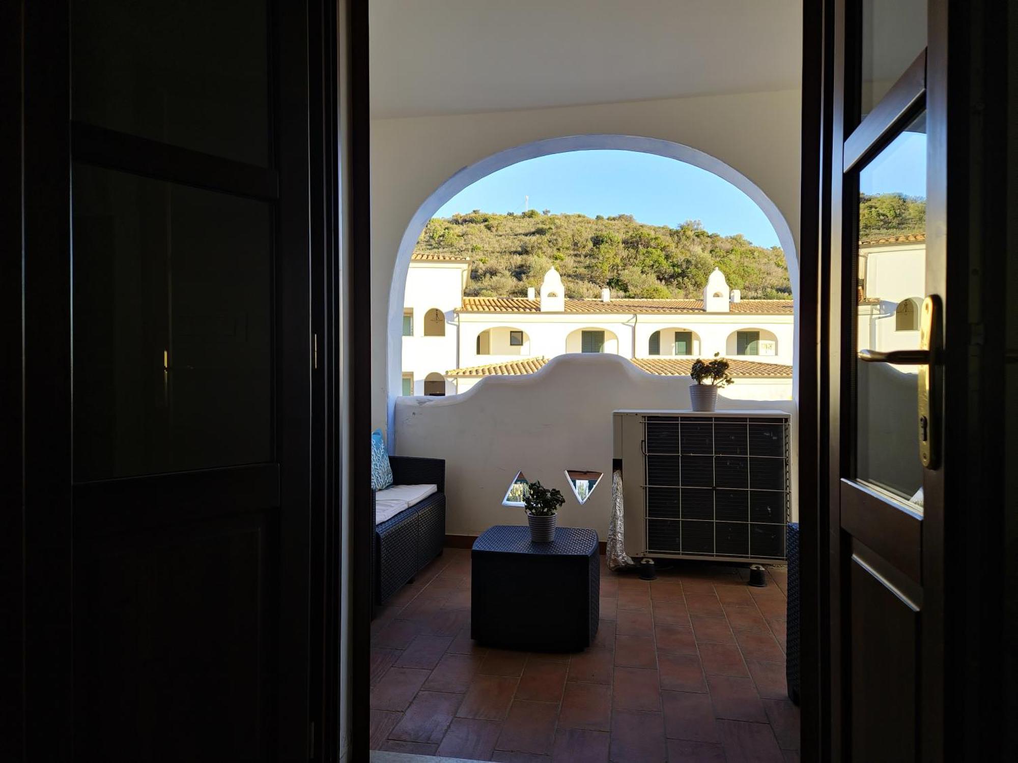 Dommos - Melodie Apartments Cala Liberotto Exterior foto